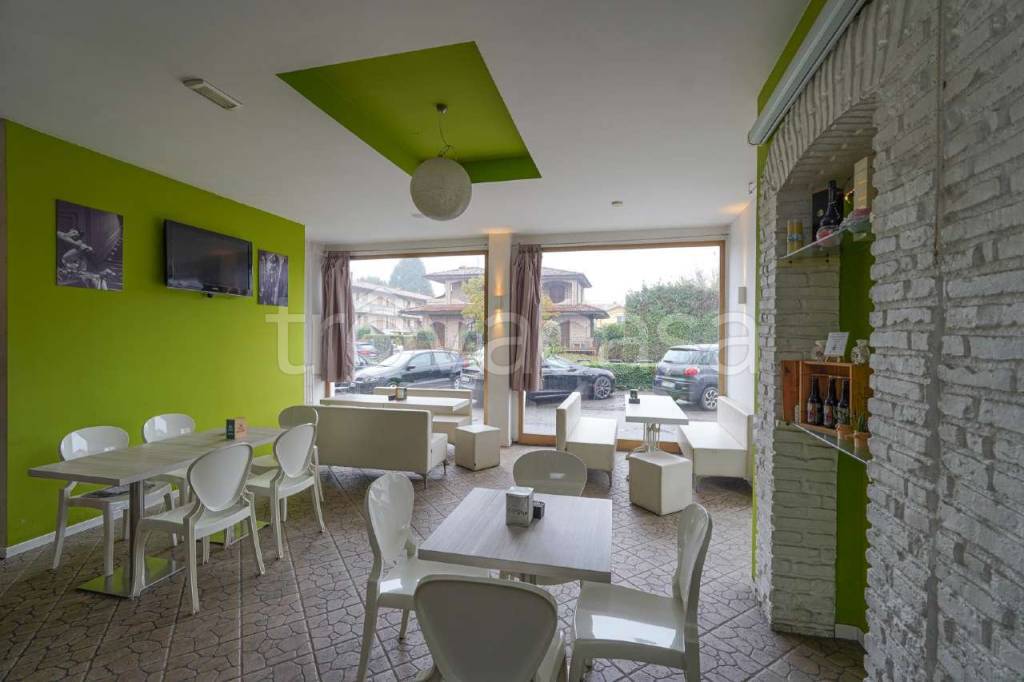 negozio in vendita a Terno d'Isola