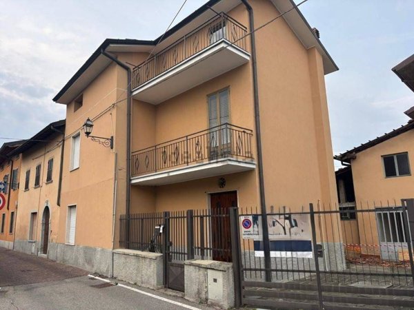 casa indipendente in vendita a Terno d'Isola