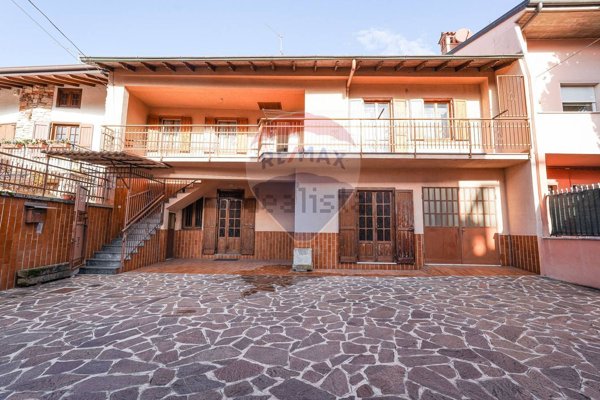 appartamento in vendita a Terno d'Isola