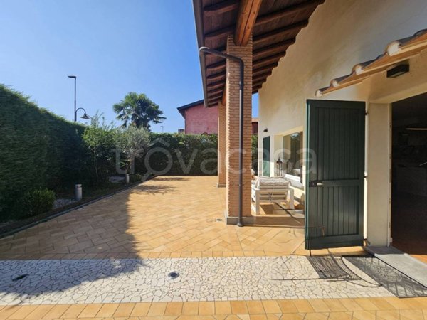 casa indipendente in vendita a Terno d'Isola