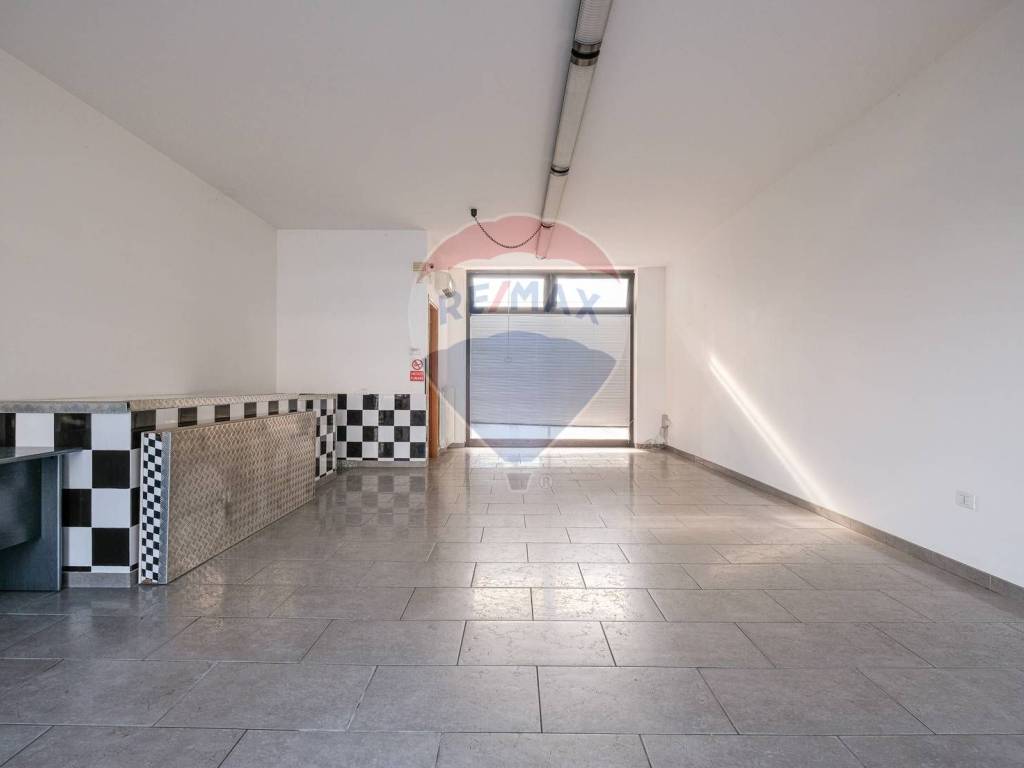 negozio in vendita a Terno d'Isola