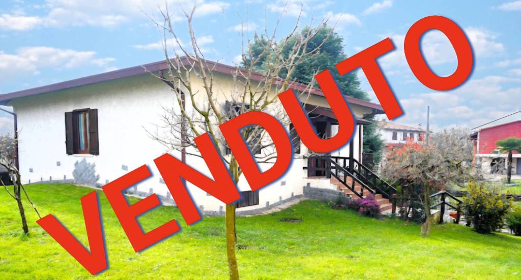 casa indipendente in vendita a Terno d'Isola