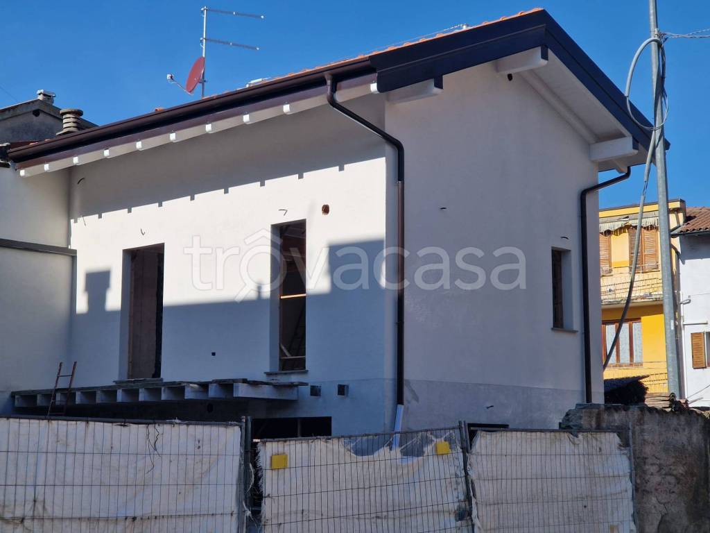 casa indipendente in vendita a Terno d'Isola