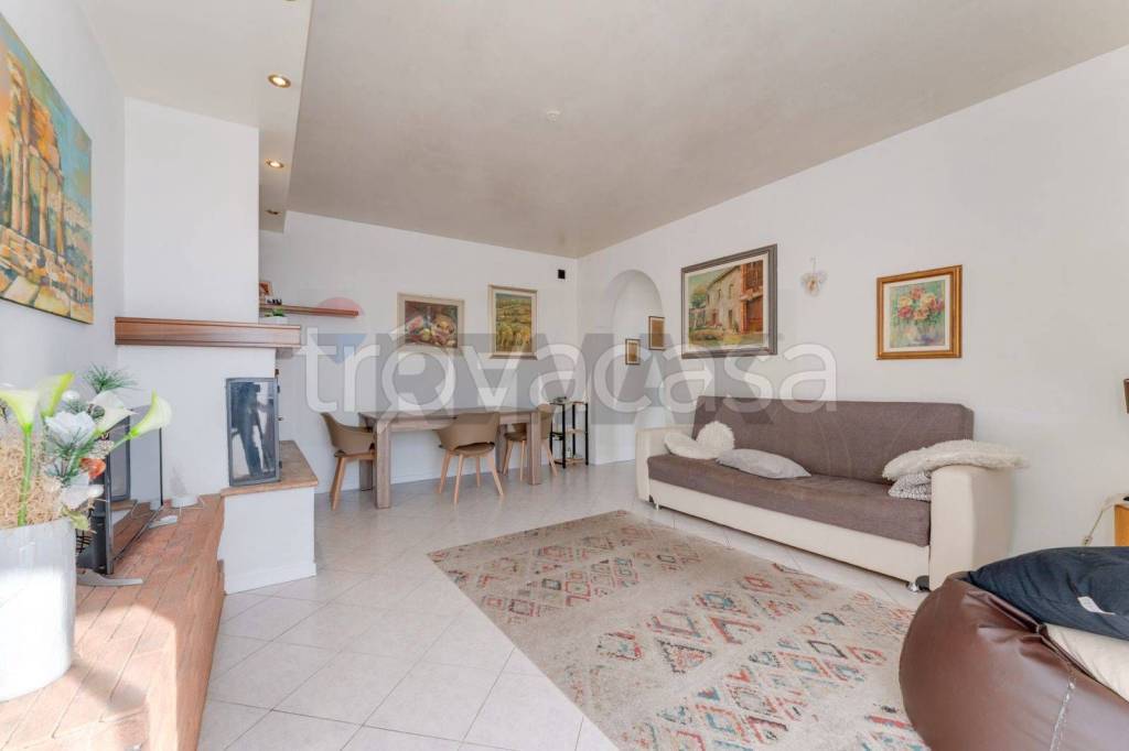 appartamento in vendita a Terno d'Isola