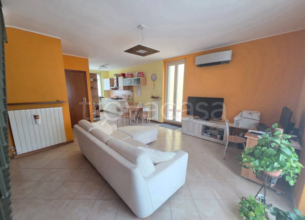 appartamento in vendita a Terno d'Isola