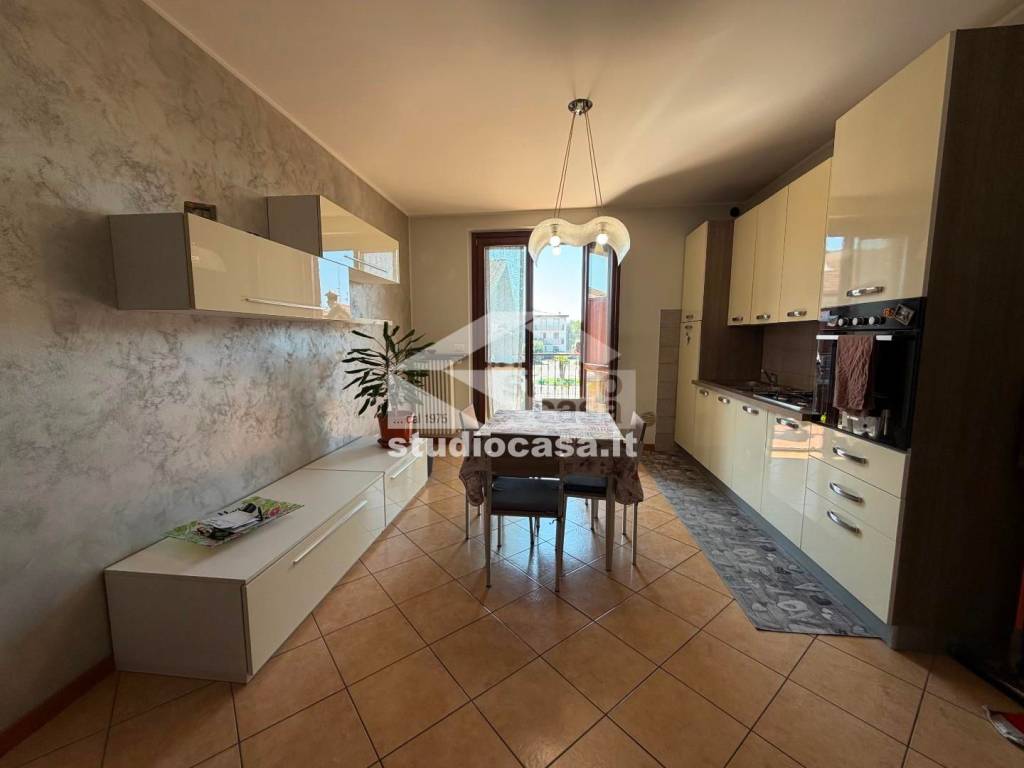 appartamento in vendita a Terno d'Isola