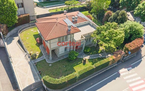 casa indipendente in vendita a Terno d'Isola
