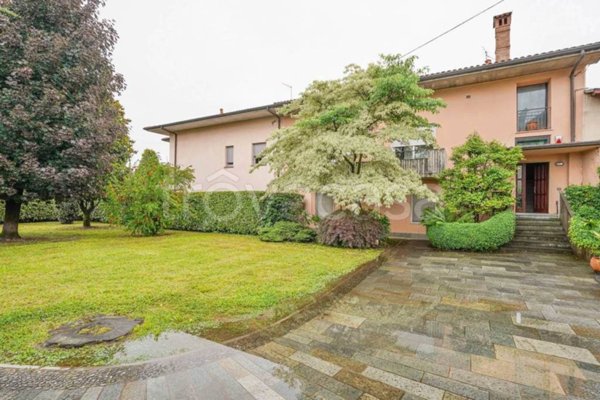 casa indipendente in vendita a Terno d'Isola