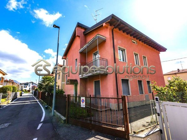casa indipendente in vendita a Torre Boldone