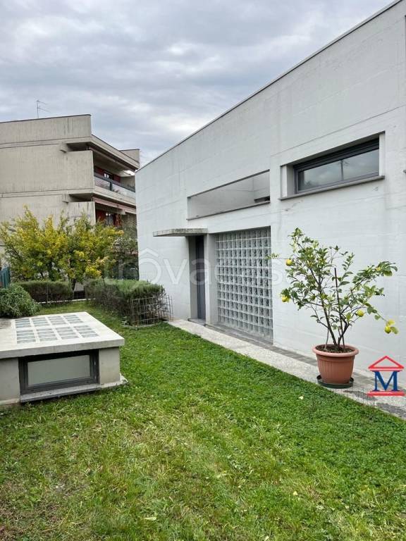 casa indipendente in vendita a Torre Boldone