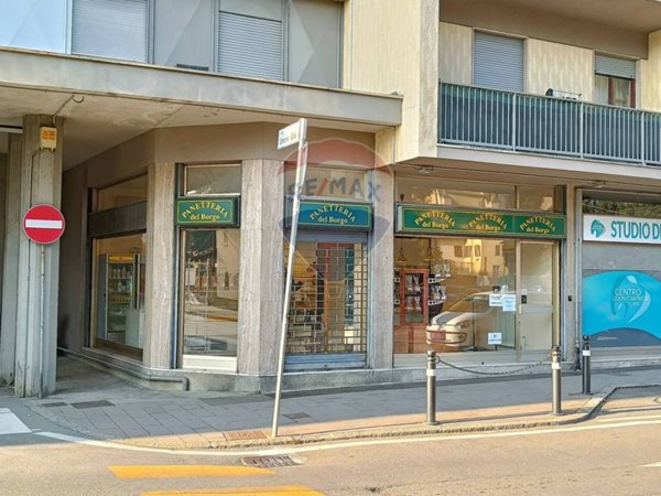 negozio in vendita a Torre Boldone