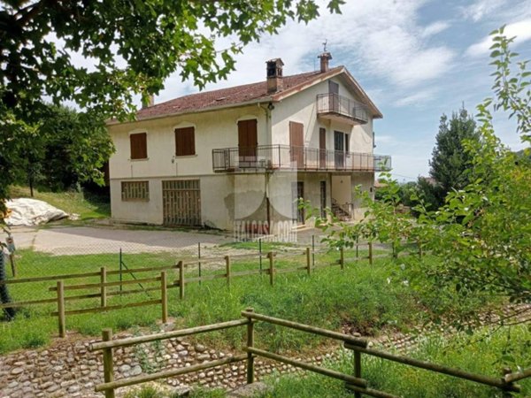 casa indipendente in vendita a Torre Boldone