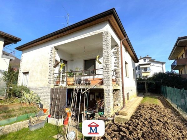 casa indipendente in vendita a Torre Boldone
