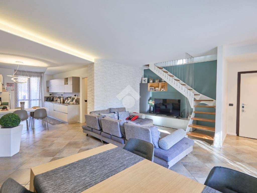 casa indipendente in vendita a Torre Boldone