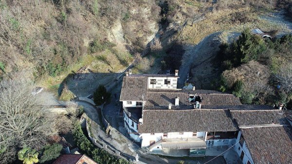 casale in vendita a Torre Boldone