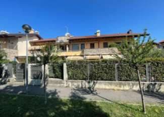 casa indipendente in vendita a Torre Boldone