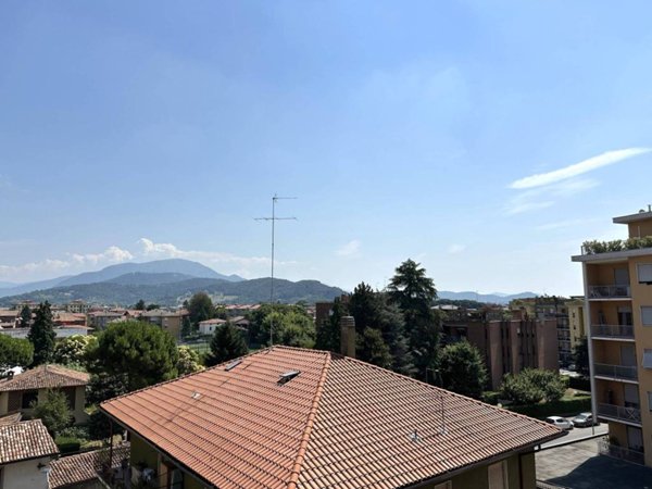 appartamento in vendita a Torre Boldone