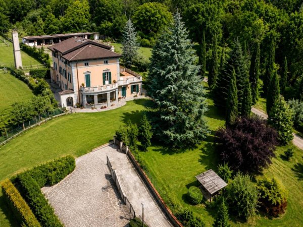 villa in vendita a Torre Boldone