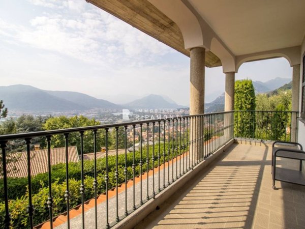 casa indipendente in vendita a Torre de' Busi in zona Favirano