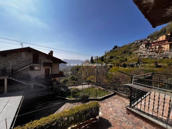 casa indipendente in vendita a Torre de' Busi in zona Valcava