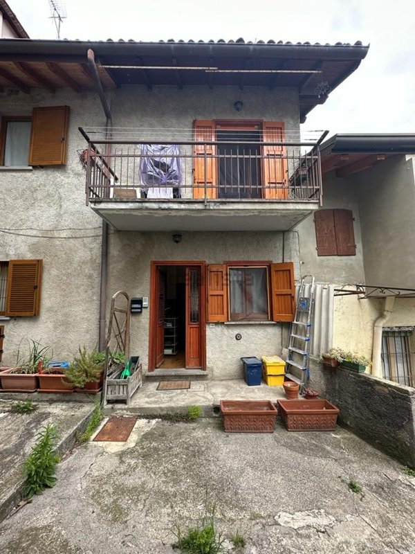 casa indipendente in vendita a Torre de' Busi in zona Favirano