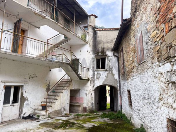 casale in vendita a Torre de' Busi in zona Favirano