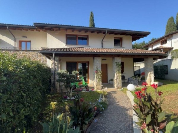 casa indipendente in vendita a Torre de' Roveri