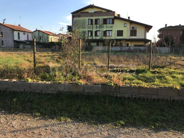 casa indipendente in vendita a Torre Pallavicina