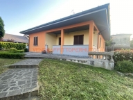 casa indipendente in vendita a Torre Pallavicina in zona Torre