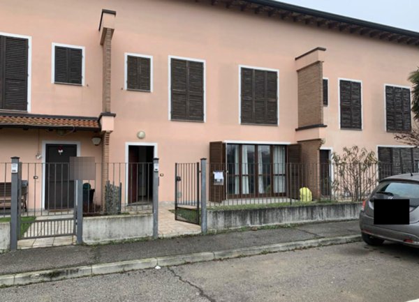 appartamento in vendita a Torre Pallavicina in zona Santa Maria