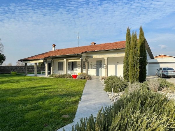 casa indipendente in vendita a Torre Pallavicina