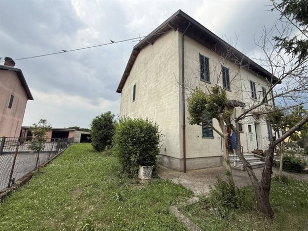 casa indipendente in vendita a Torre Pallavicina in zona Villanuova