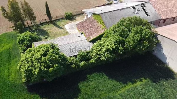 casa indipendente in vendita a Torre Pallavicina in zona Villanuova