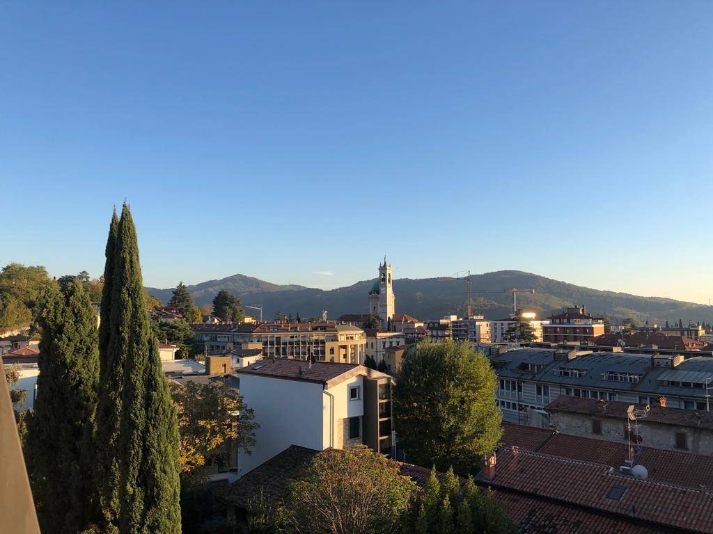 appartamento in vendita a Trescore Balneario