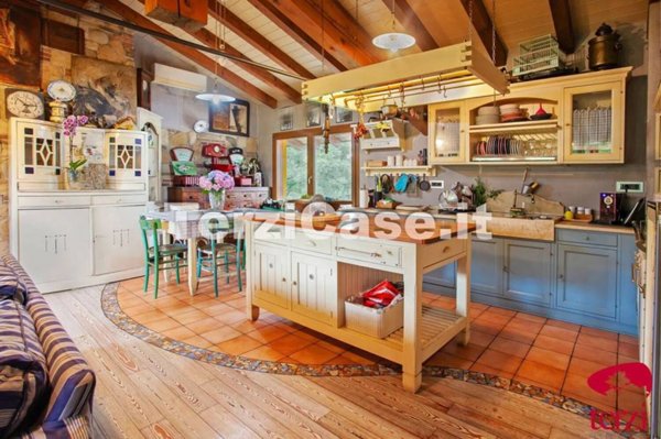 casa indipendente in vendita a Trescore Balneario