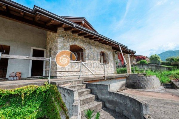 casa indipendente in vendita a Trescore Balneario