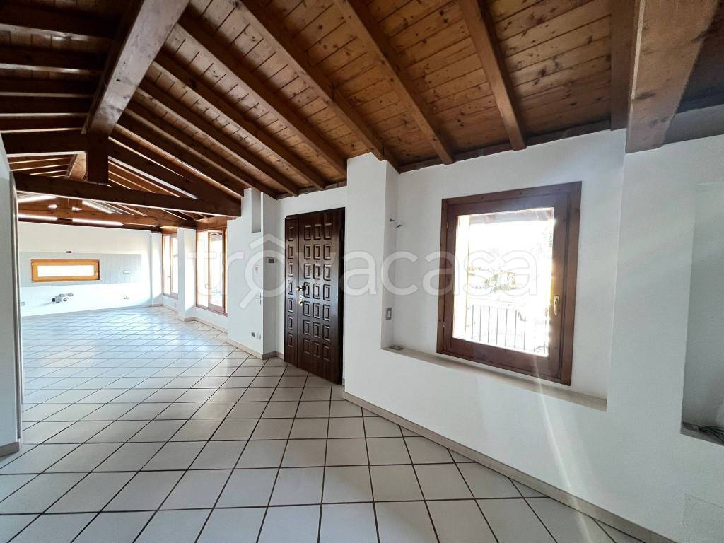 casa indipendente in vendita a Trescore Balneario