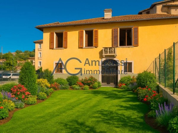 casa indipendente in vendita a Trescore Balneario