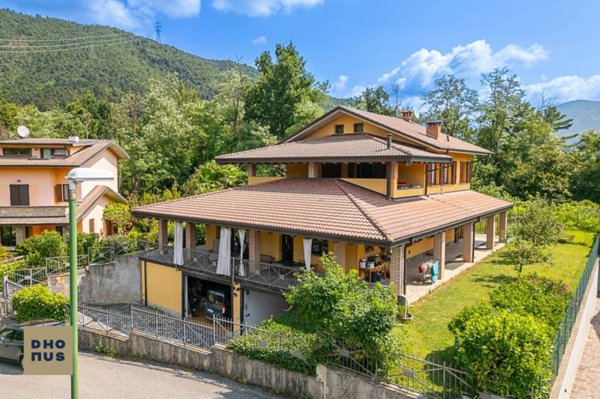 casa indipendente in vendita a Trescore Balneario