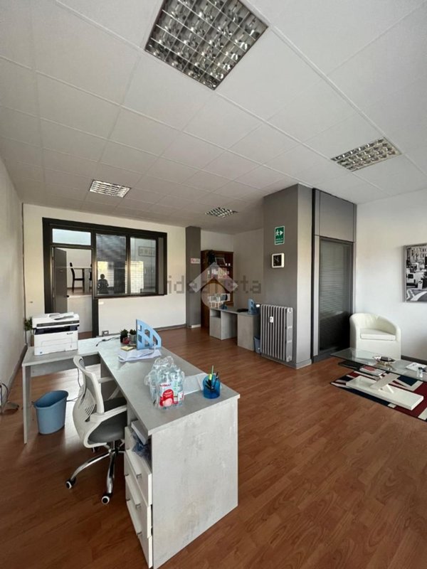 ufficio in vendita a Trescore Balneario