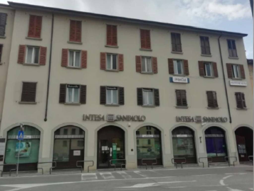 locale di sgombero in vendita a Trescore Balneario