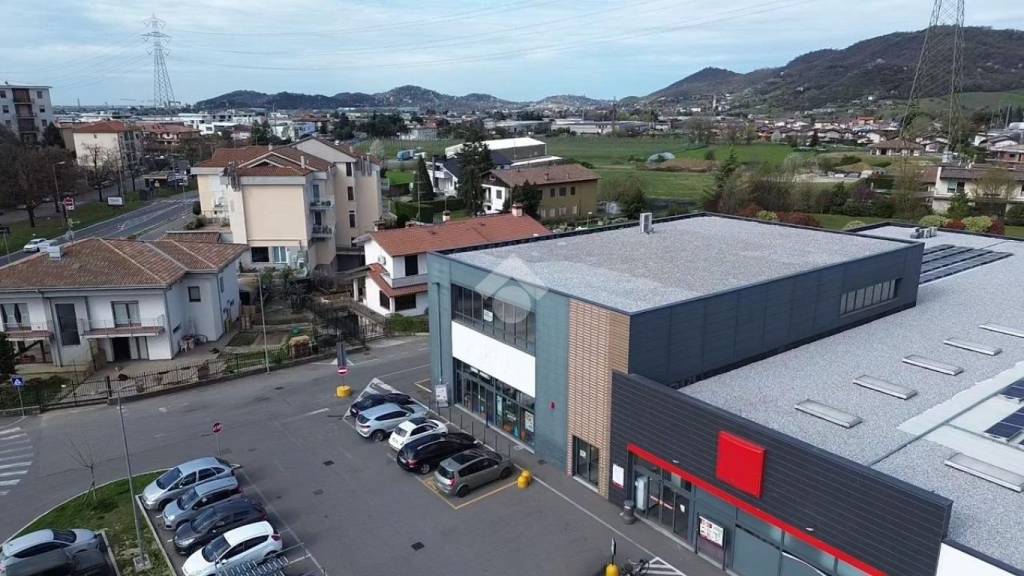 ufficio in vendita a Trescore Balneario