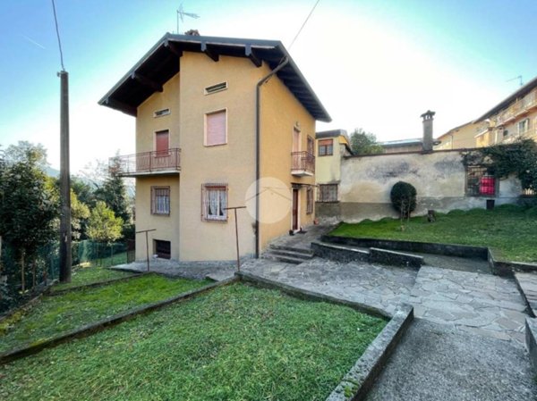 casa indipendente in vendita a Trescore Balneario