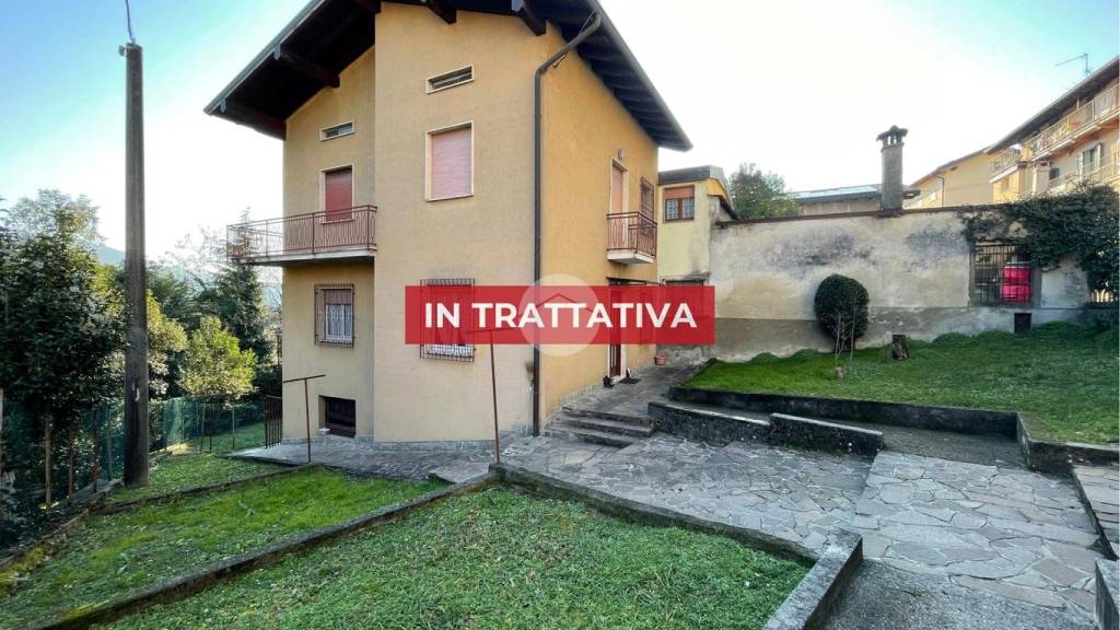 casa indipendente in vendita a Trescore Balneario