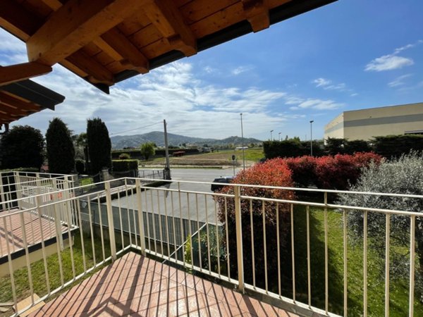 casa indipendente in vendita a Trescore Balneario