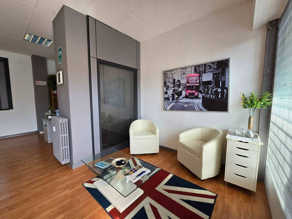 ufficio in vendita a Trescore Balneario
