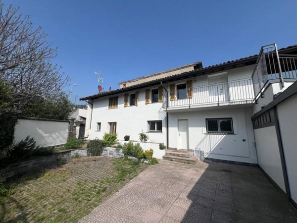 casa indipendente in vendita a Trescore Balneario