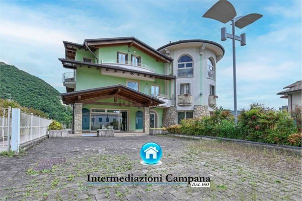 casa indipendente in vendita a Trescore Balneario