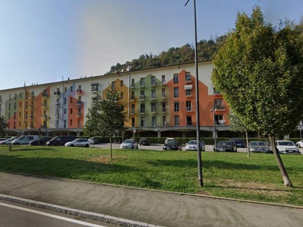 negozio in vendita a Trescore Balneario