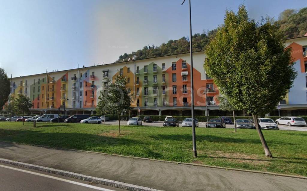 negozio in vendita a Trescore Balneario